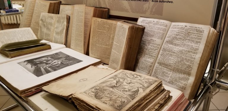 Wystawa Pisma Świętego w Starachowicach